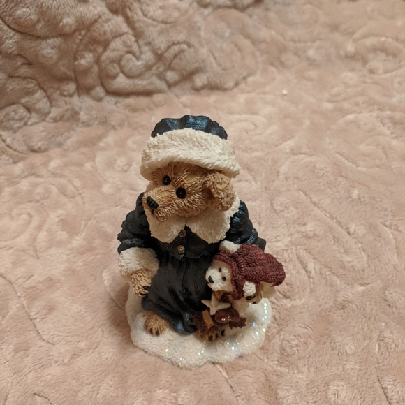 Boyd's Bear Holiday Figurine Genevieve Berriman - Picture 4 of 7